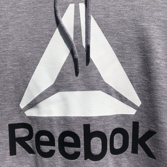 Reebok sleeveless pullover - Picture 3 of 6